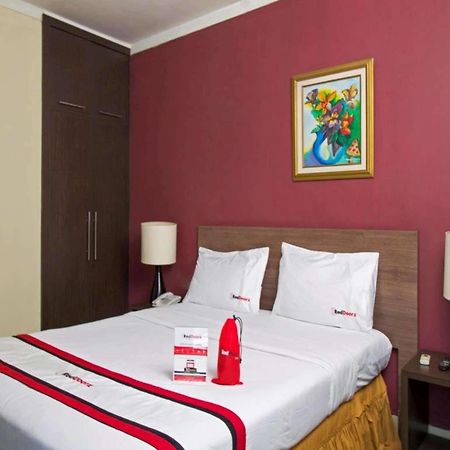 Reddoorz Premium @ Thamrin Kebon Sirih Otel Cakarta Dış mekan fotoğraf