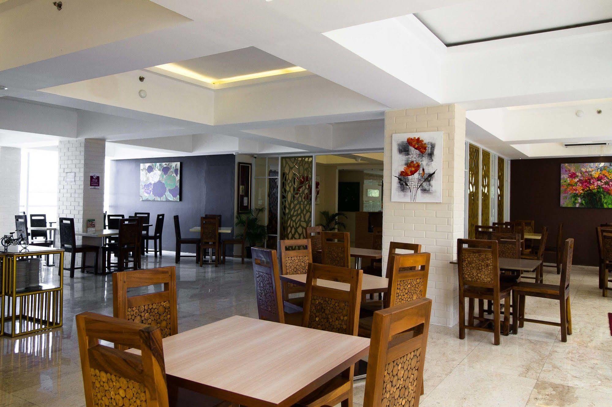 Reddoorz Premium @ Thamrin Kebon Sirih Otel Cakarta Dış mekan fotoğraf